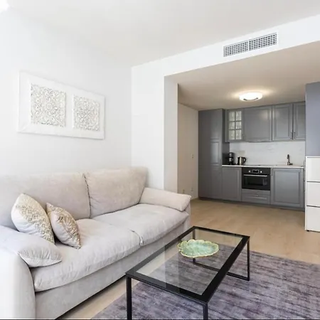 Апартаменти Elegance 150mts From The Sea *